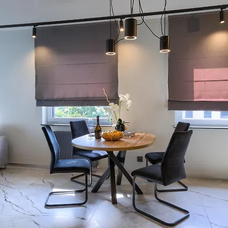 Apartment Small Venice
