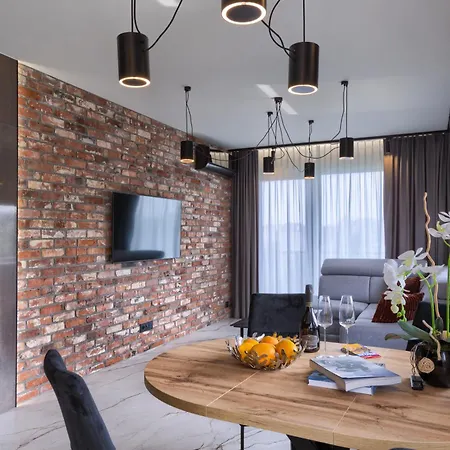 Small Venice Apartment *