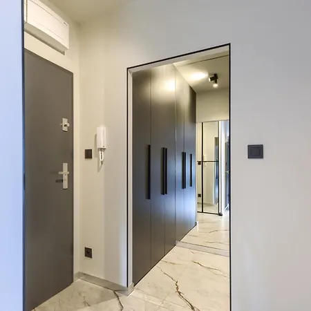 Small Venice Apartment Wroclaw